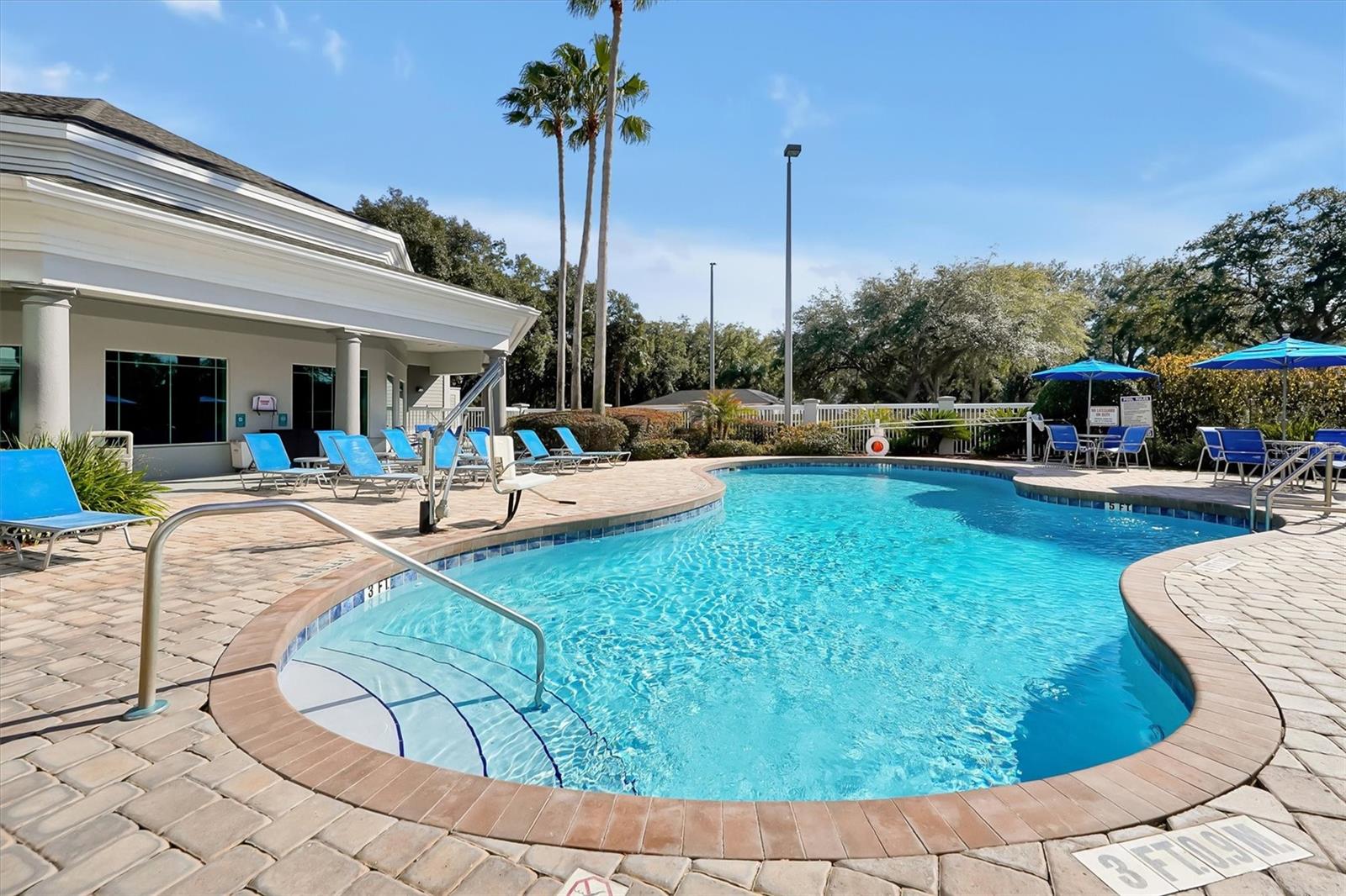 8303 RESORT - Residential