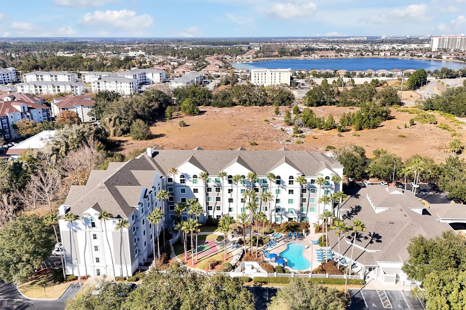 8303 RESORT - Residential