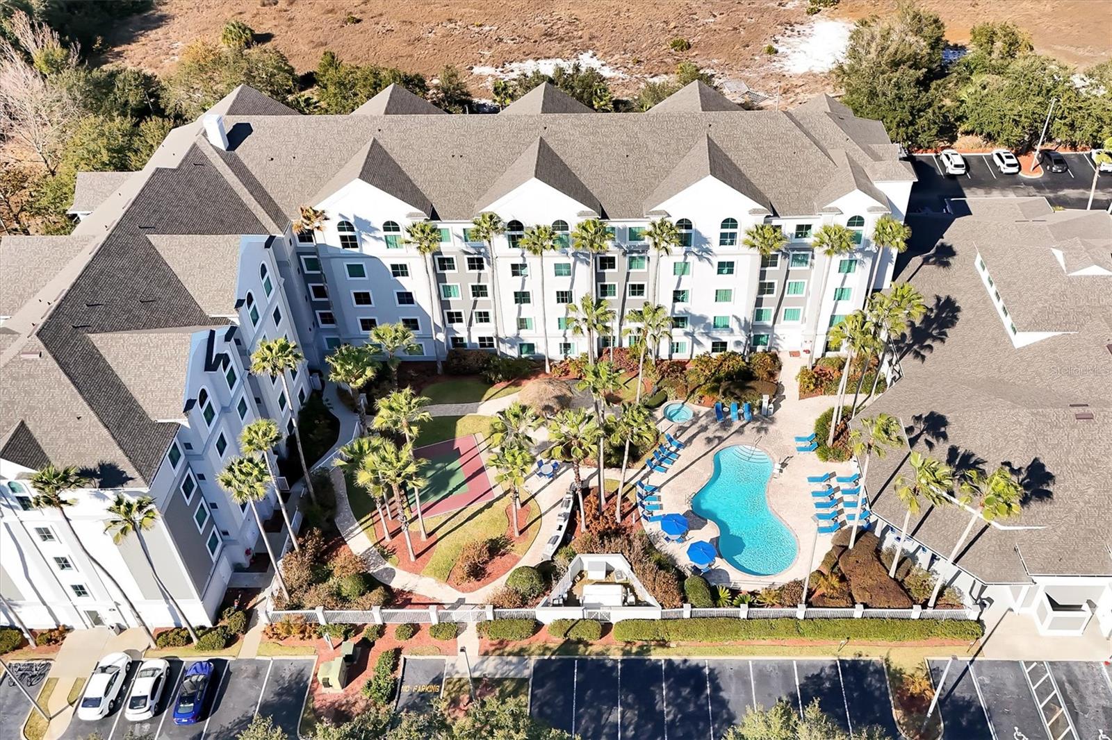 8303 RESORT - Residential