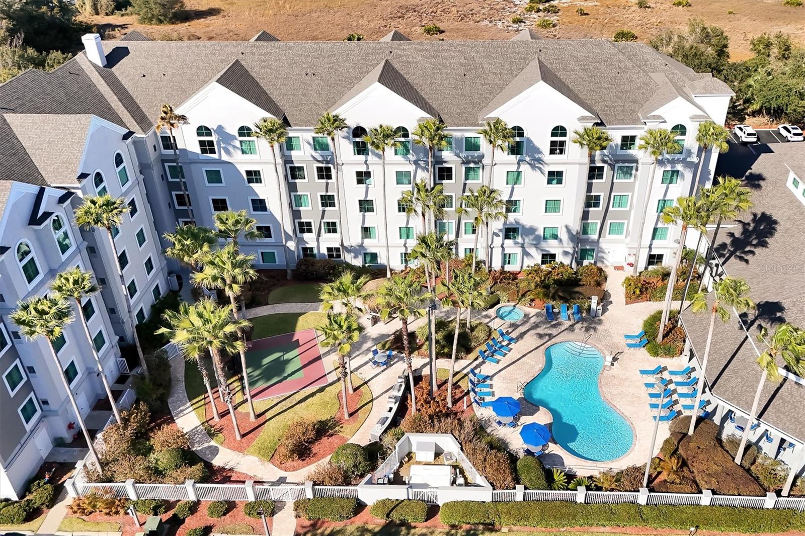 8303 RESORT - Residential