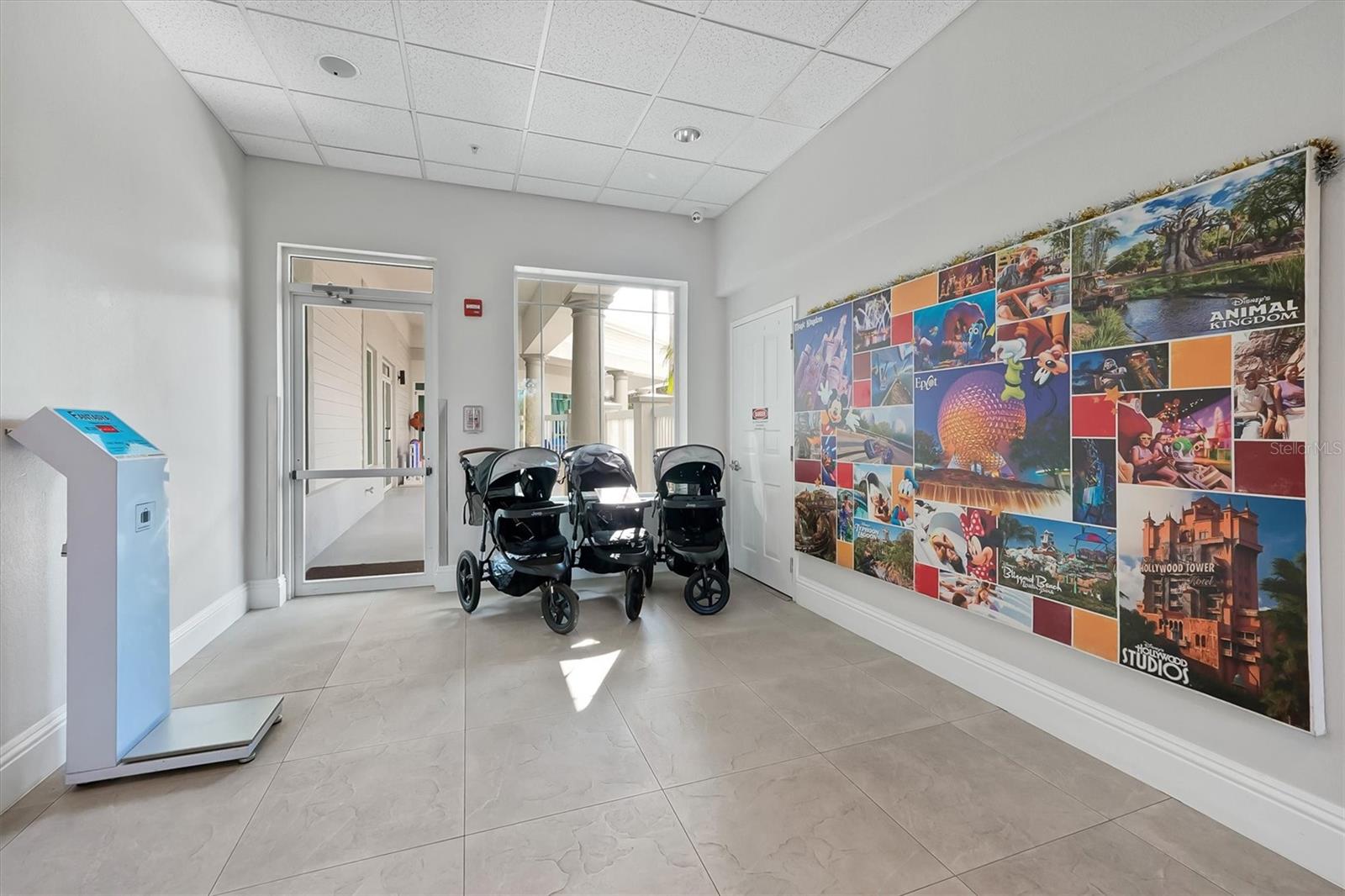 8303 RESORT - Residential