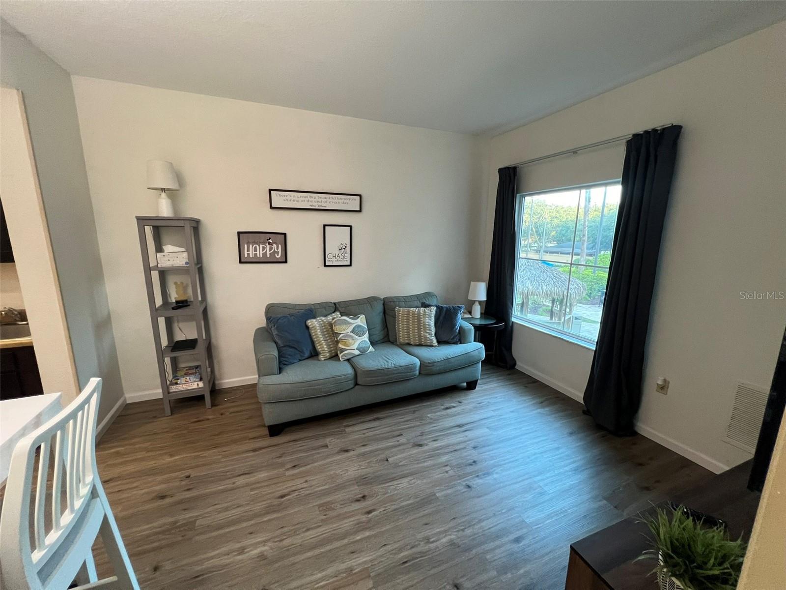 8303 RESORT - Residential