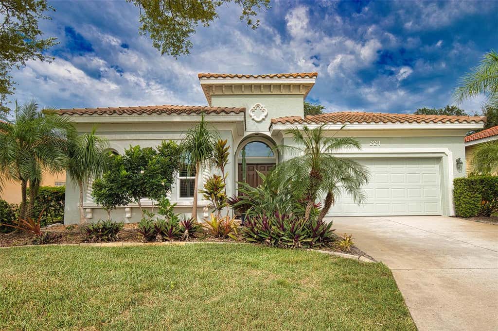 Photo of 221 Rio Terra, Venice, FL 34285 (MLS # A4697835)