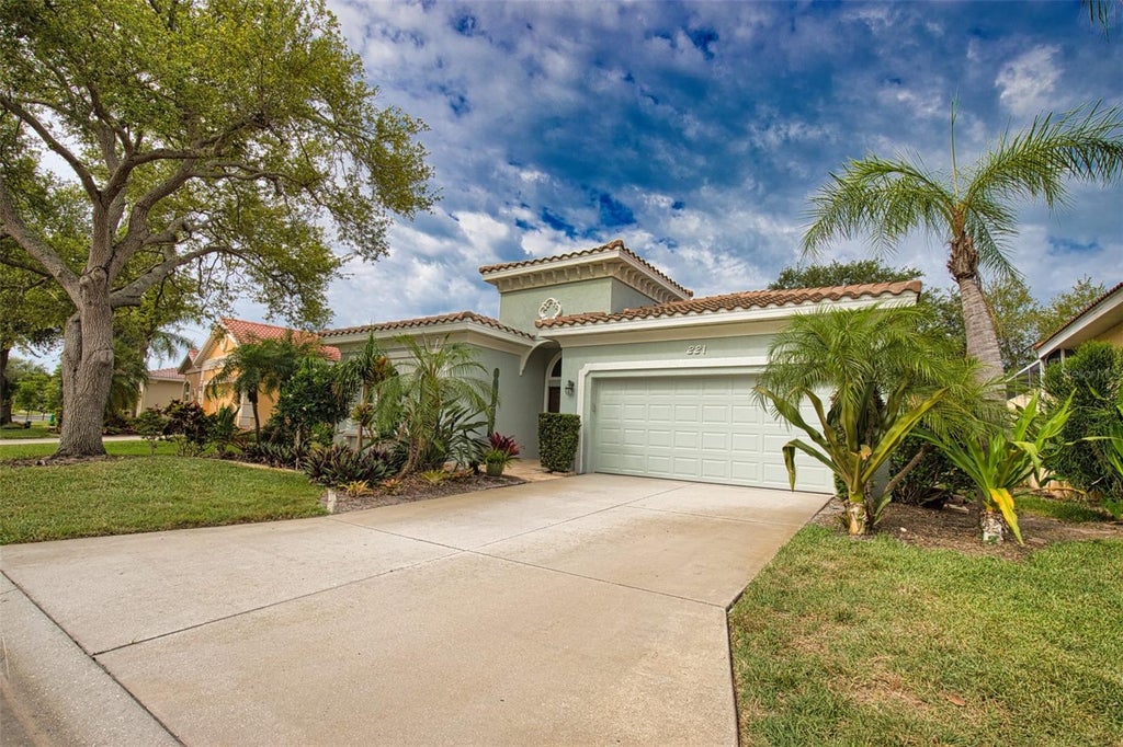 Photo of 221 Rio Terra, Venice, FL 34285 (MLS # A4697835)