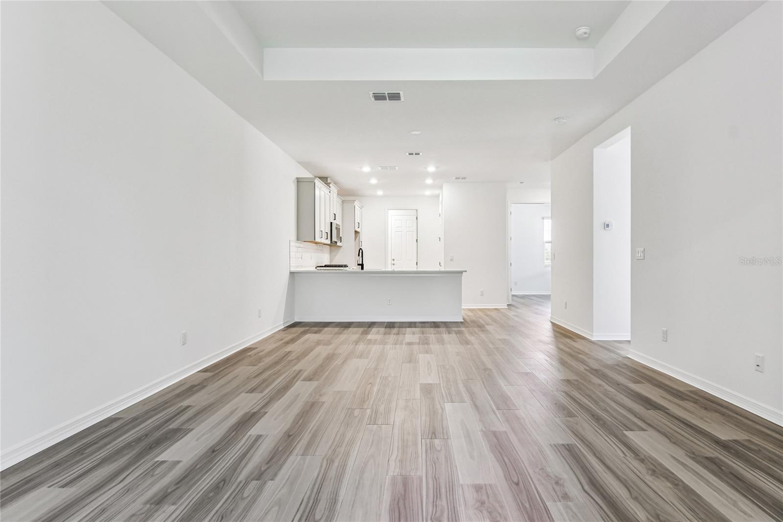 SWEETWATER VILLAS AT LAKEWOOD RANCH - Residential