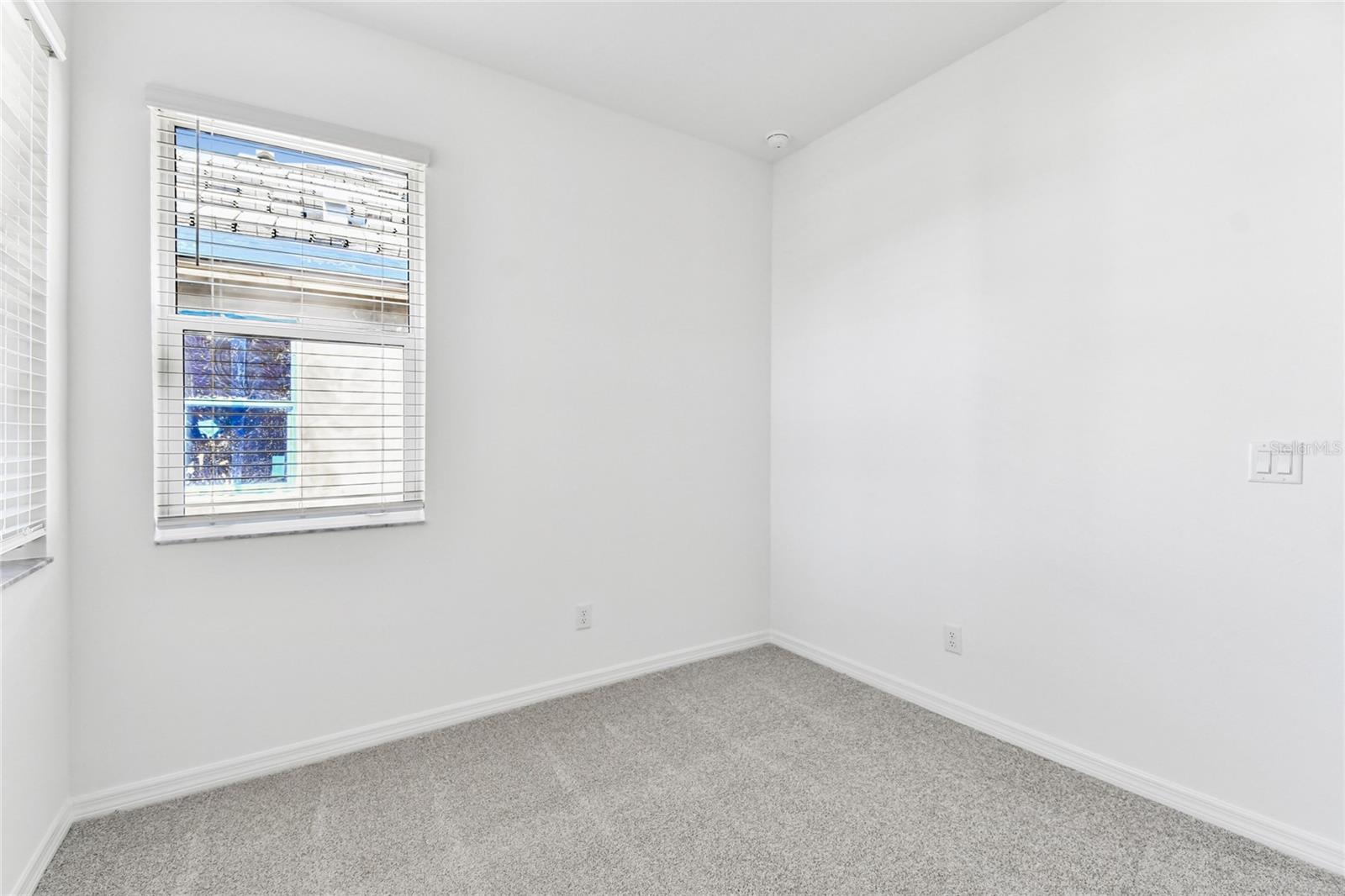 SWEETWATER VILLAS AT LAKEWOOD RANCH - Residential