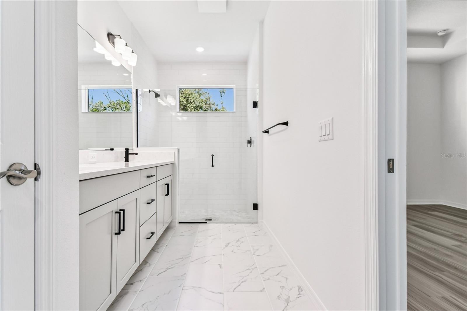 SWEETWATER VILLAS AT LAKEWOOD RANCH - Residential