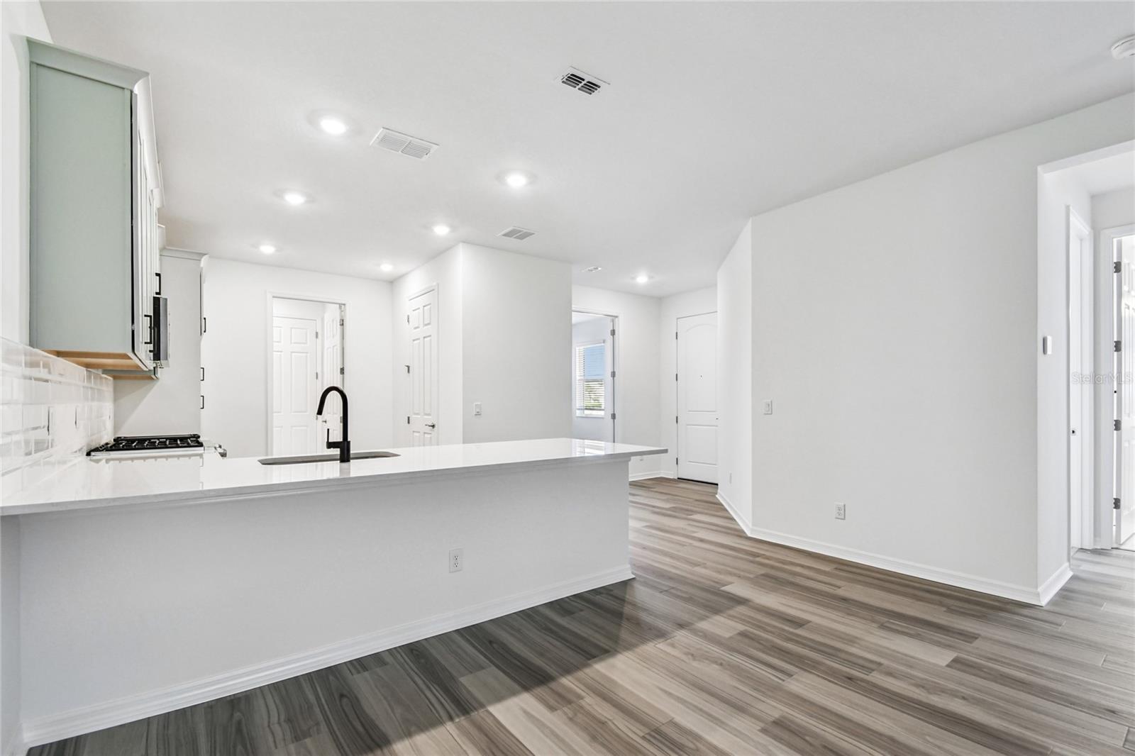 18110 CHERISHED LOOP, BRADENTON, FL, 34211 4 18110 CHERISHED LOOP