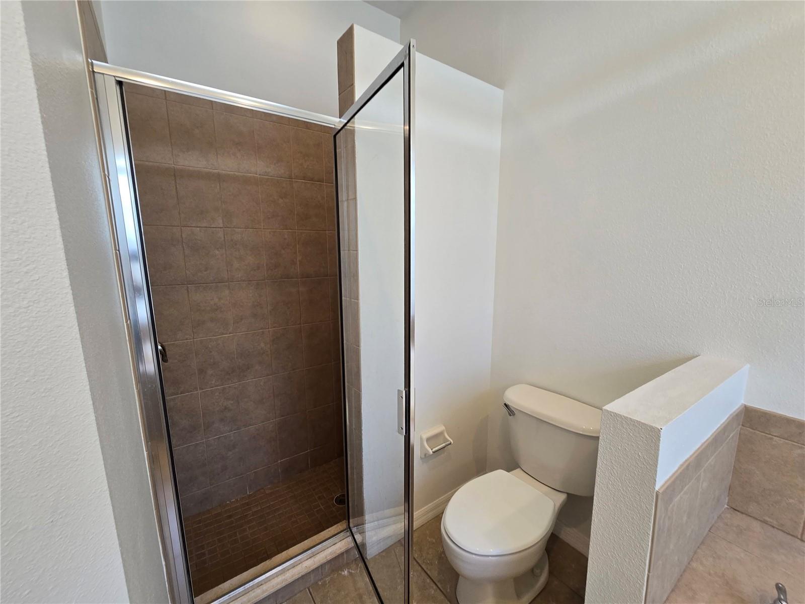 HUNTERS LAKE PH 02 - Residential