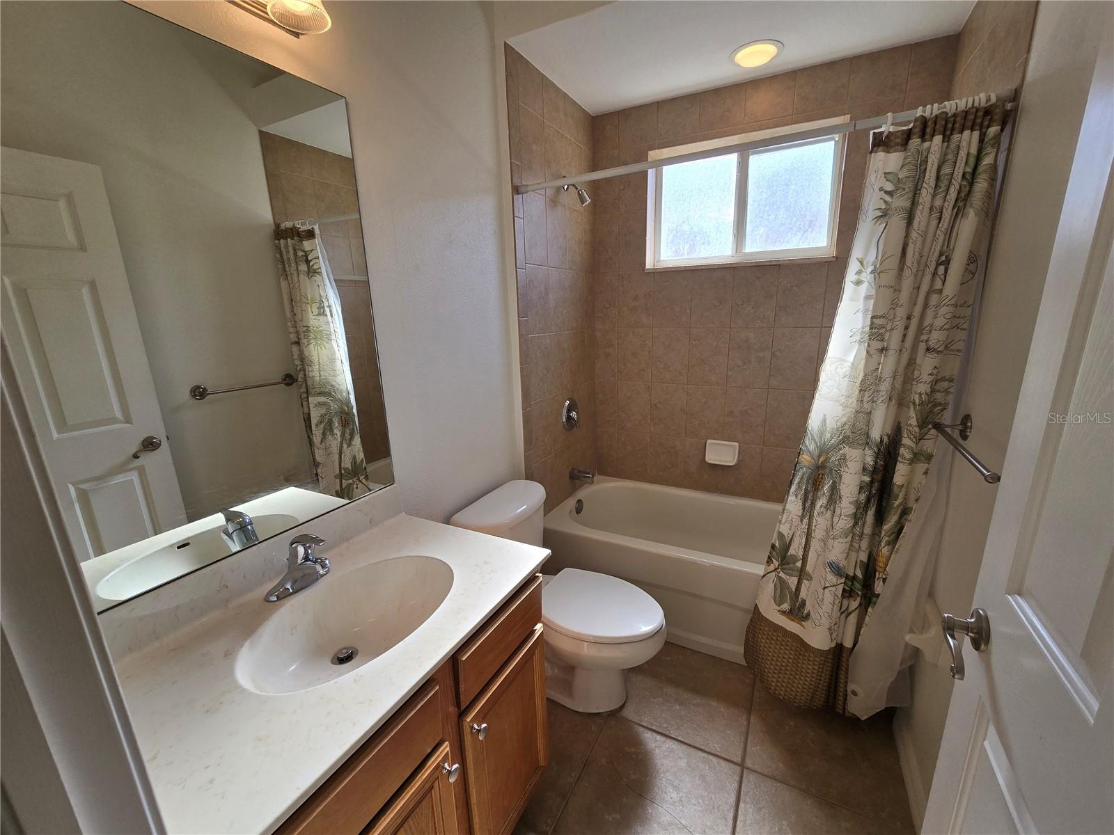 HUNTERS LAKE PH 02 - Residential