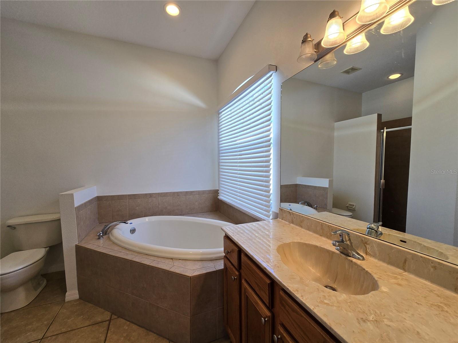 HUNTERS LAKE PH 02 - Residential