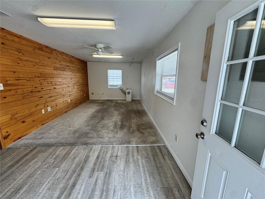 Photo of 306 N Iona Avenue, Fruitland Park, FL 34731 (MLS # G5109491)