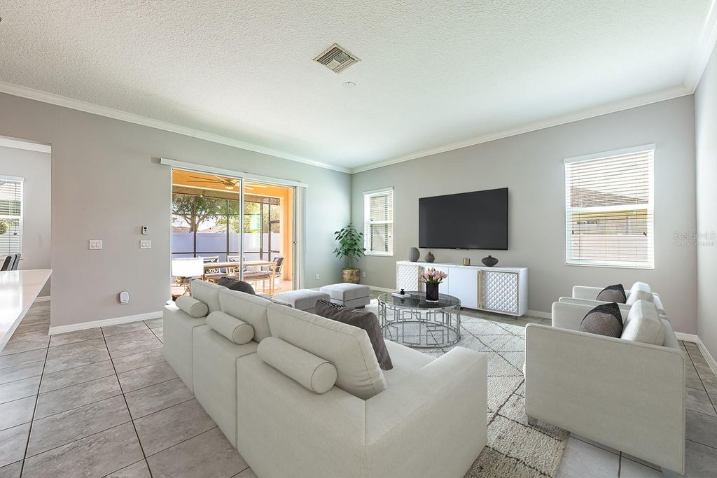 Photo of 1015 Grand Hilltop Drive, Apopka, FL 32703 (MLS # O6342441)