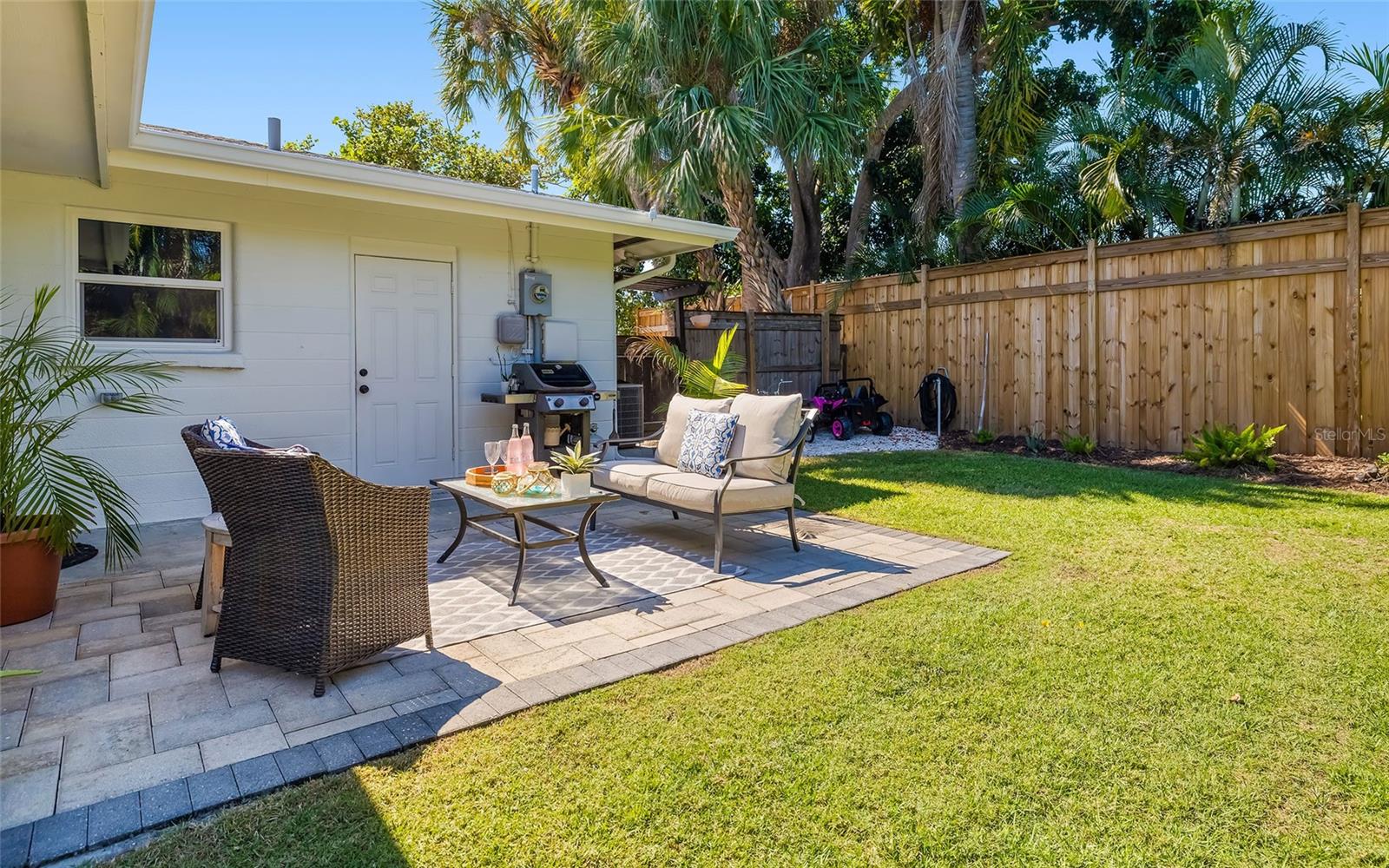 SOUTH GATE - Residential