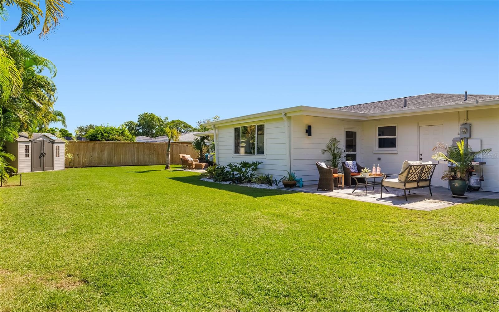 SOUTH GATE - Residential
