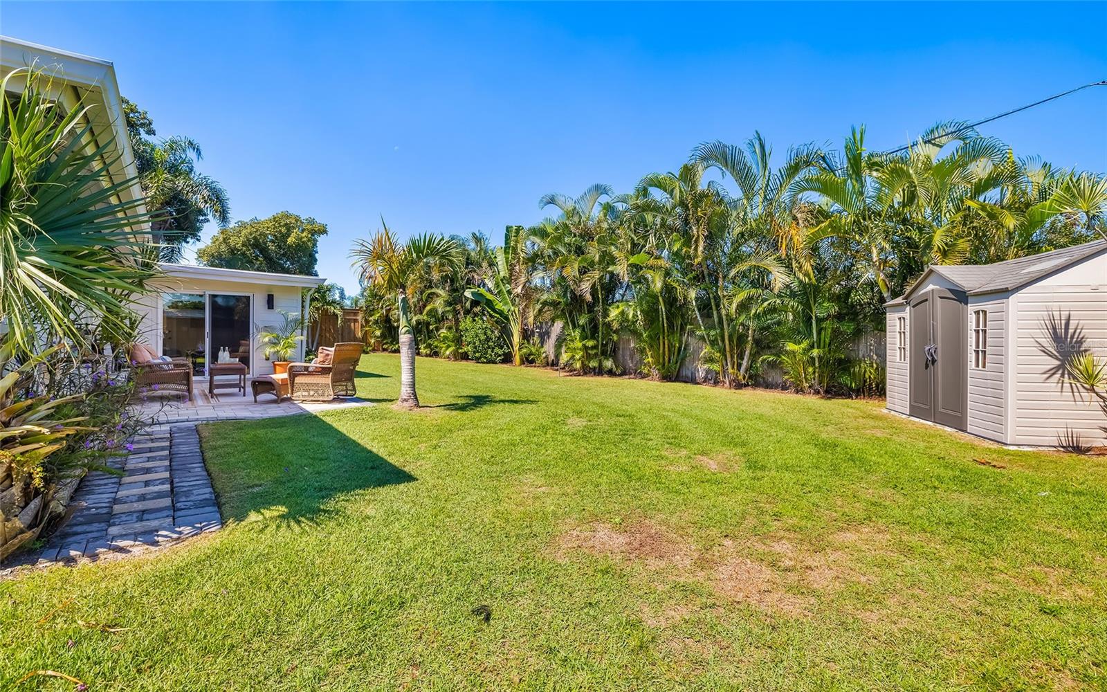 SOUTH GATE - Residential