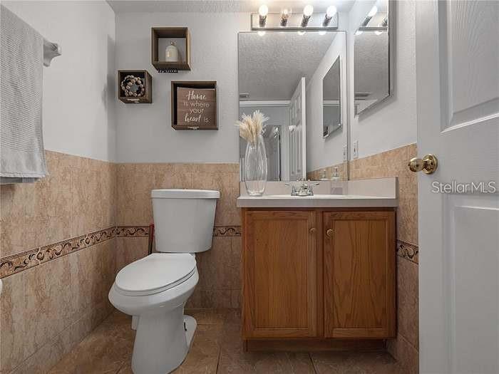 TAMARIND PARKE AT CYPRESS WOODS UNIT 2 - Residential Lease