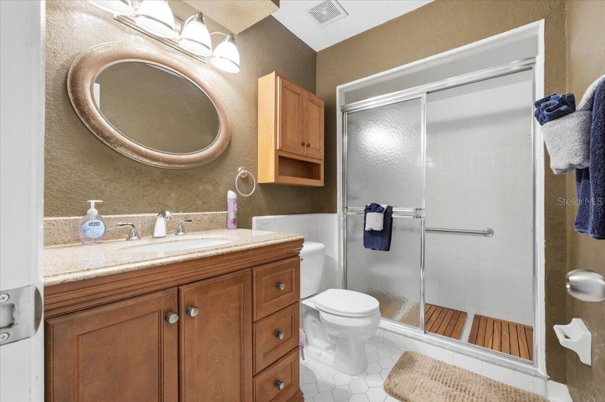 ELOISE WOODS EAST LAKE MARIAM UNIT - Residential