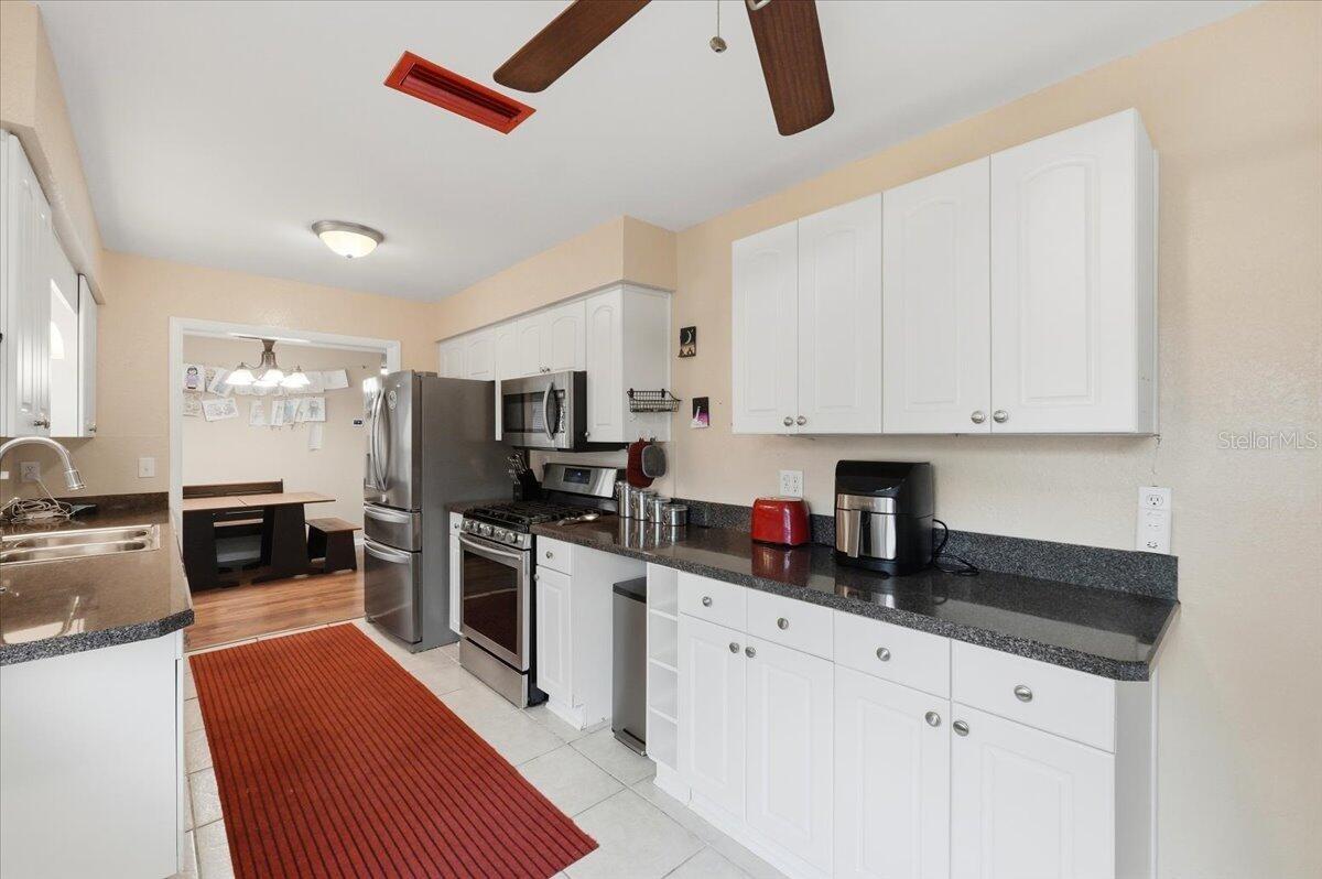 ELOISE WOODS EAST LAKE MARIAM UNIT - Residential