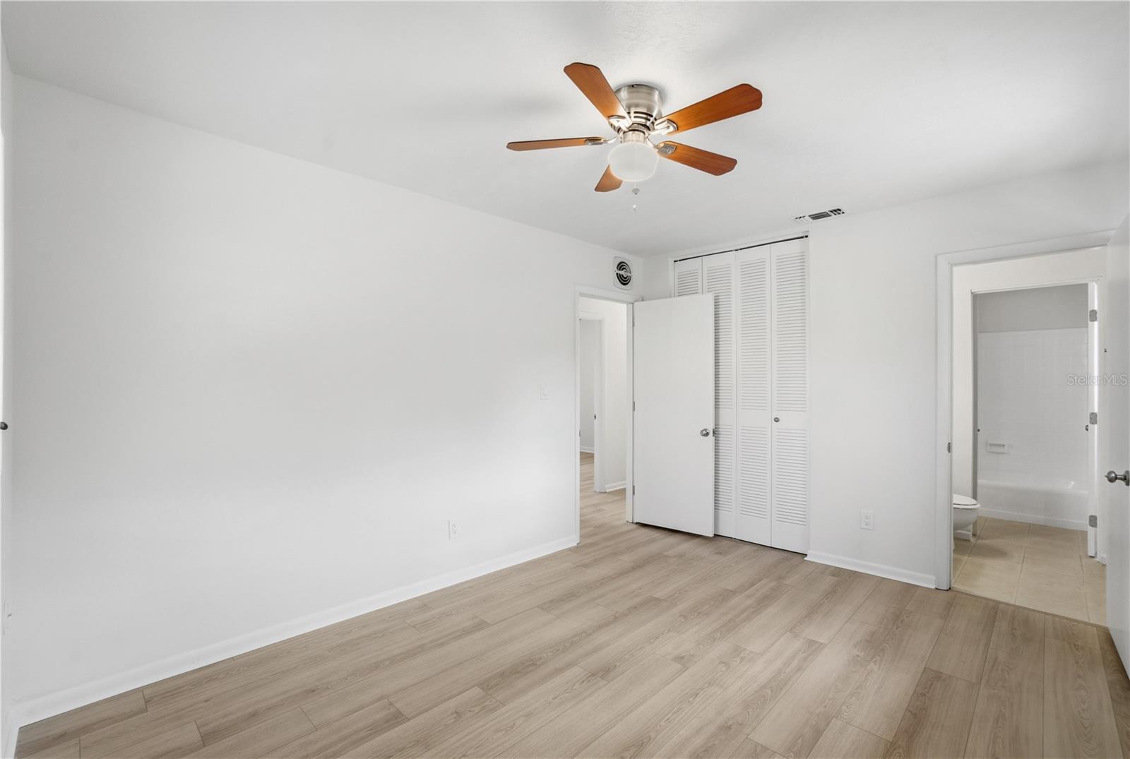 EASTBROOK - Residential