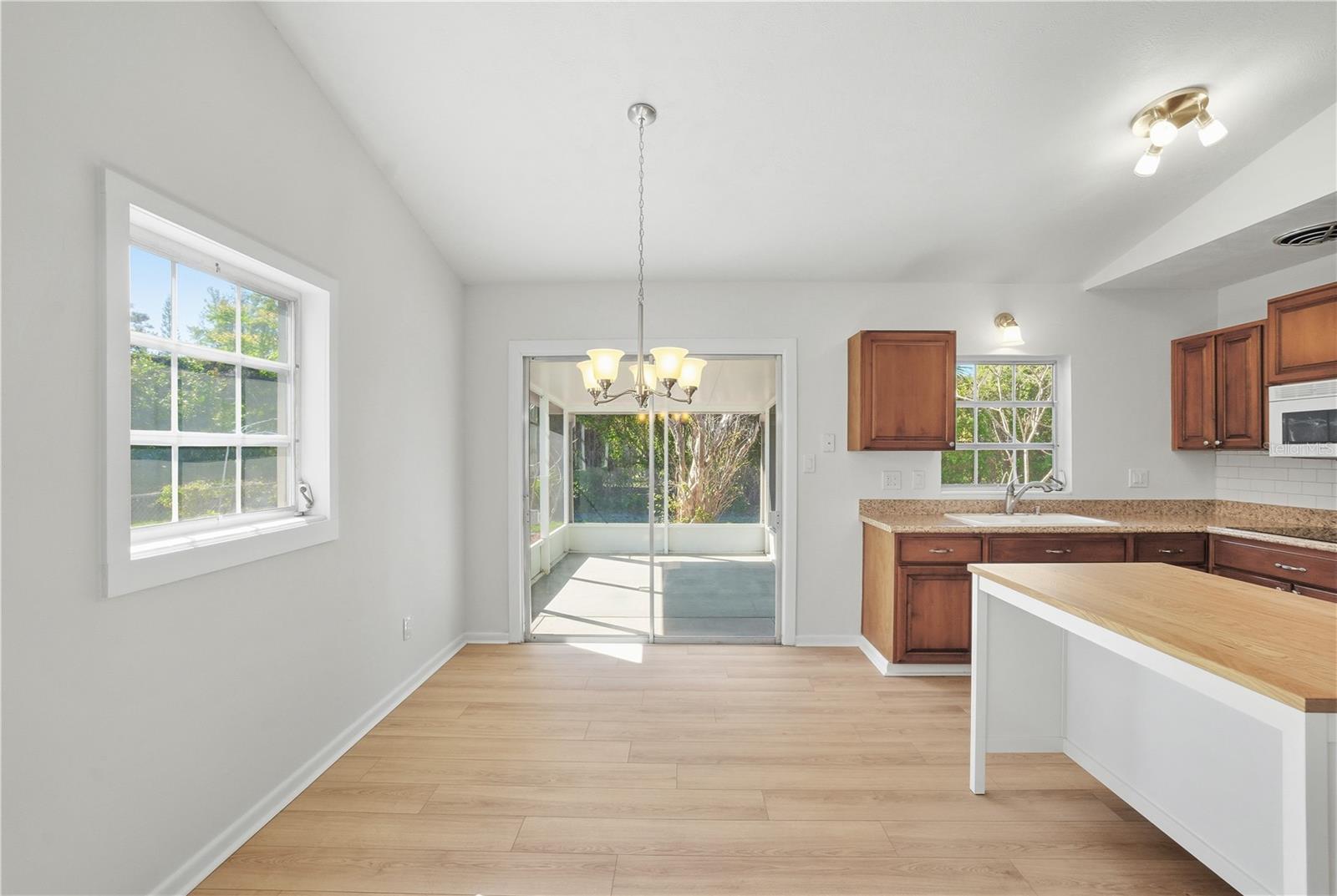 EASTBROOK - Residential