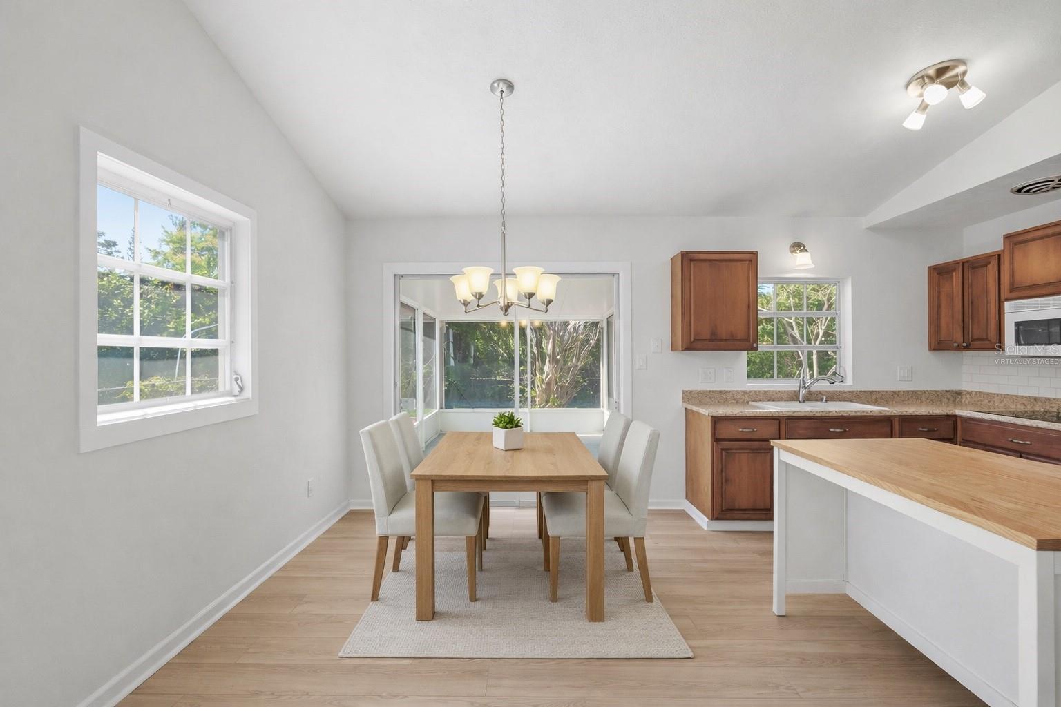 EASTBROOK - Residential