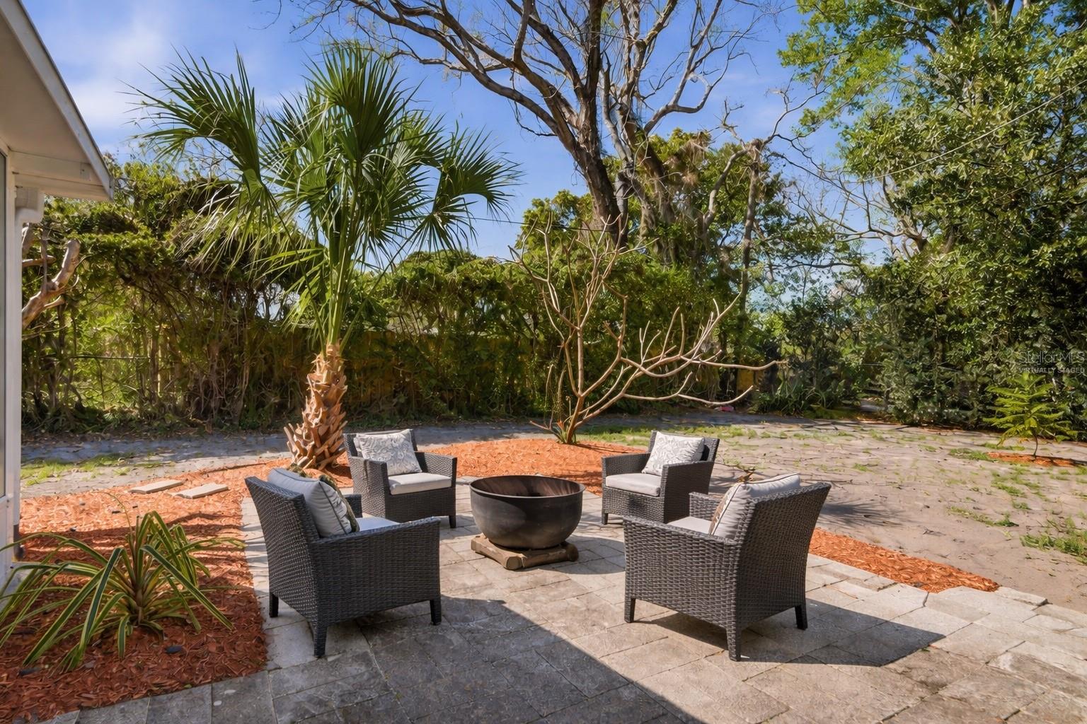 EASTBROOK - Residential