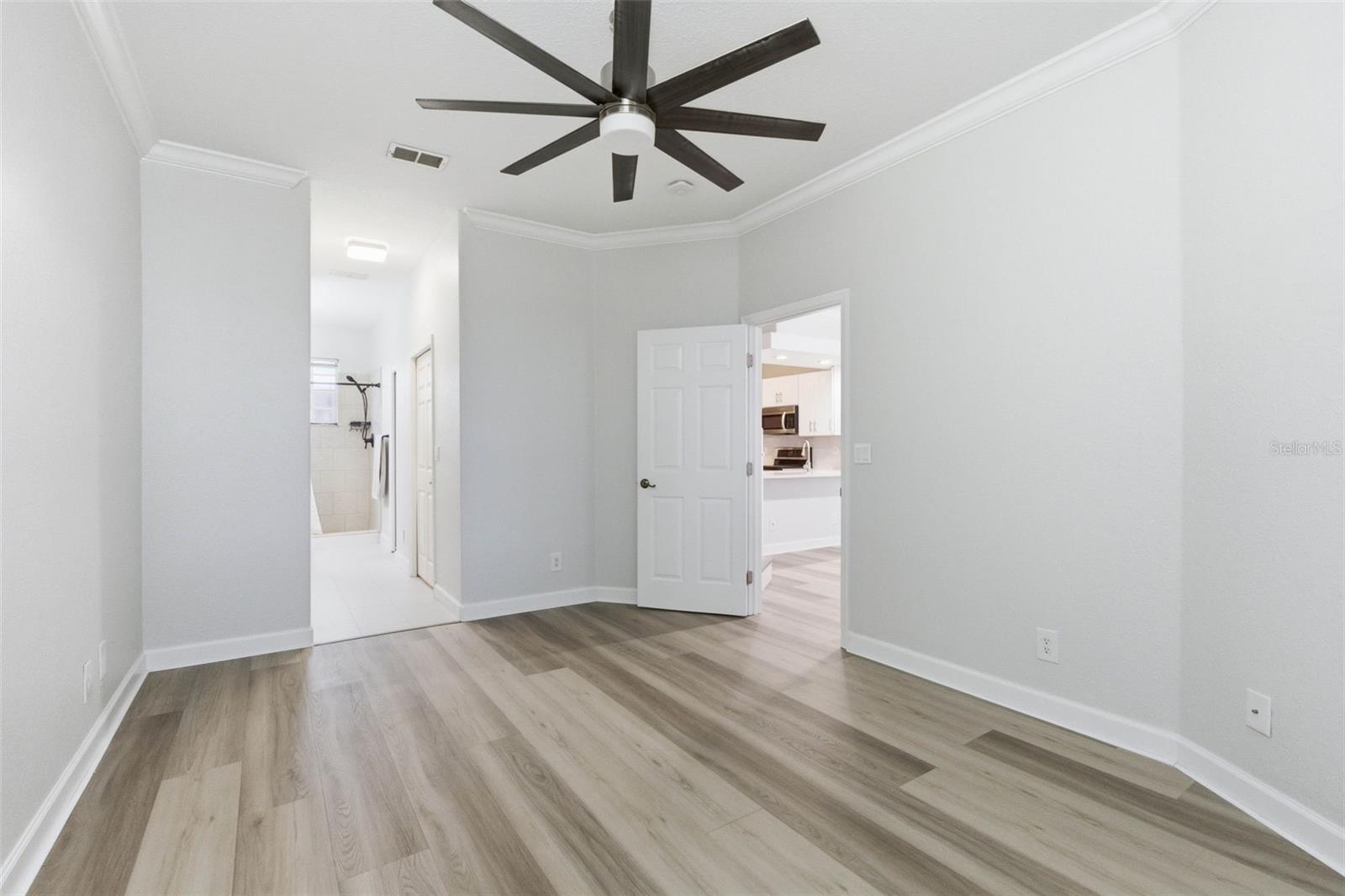 HERITAGE OAKS TWNHMS - Residential