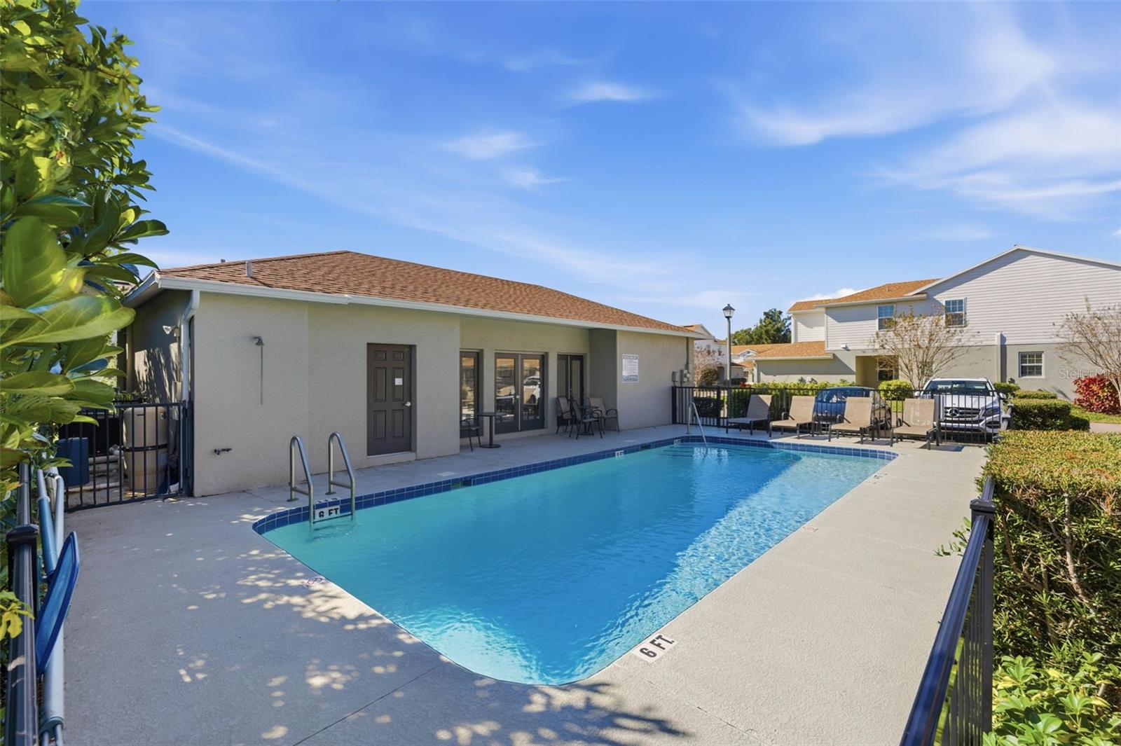 HERITAGE OAKS TWNHMS - Residential