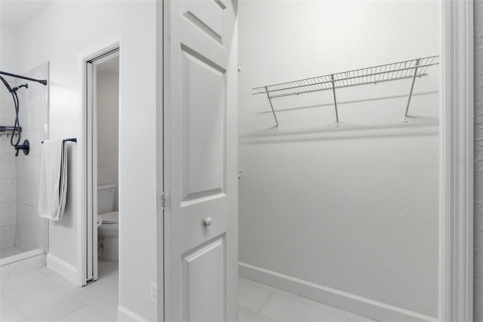 HERITAGE OAKS TWNHMS - Residential