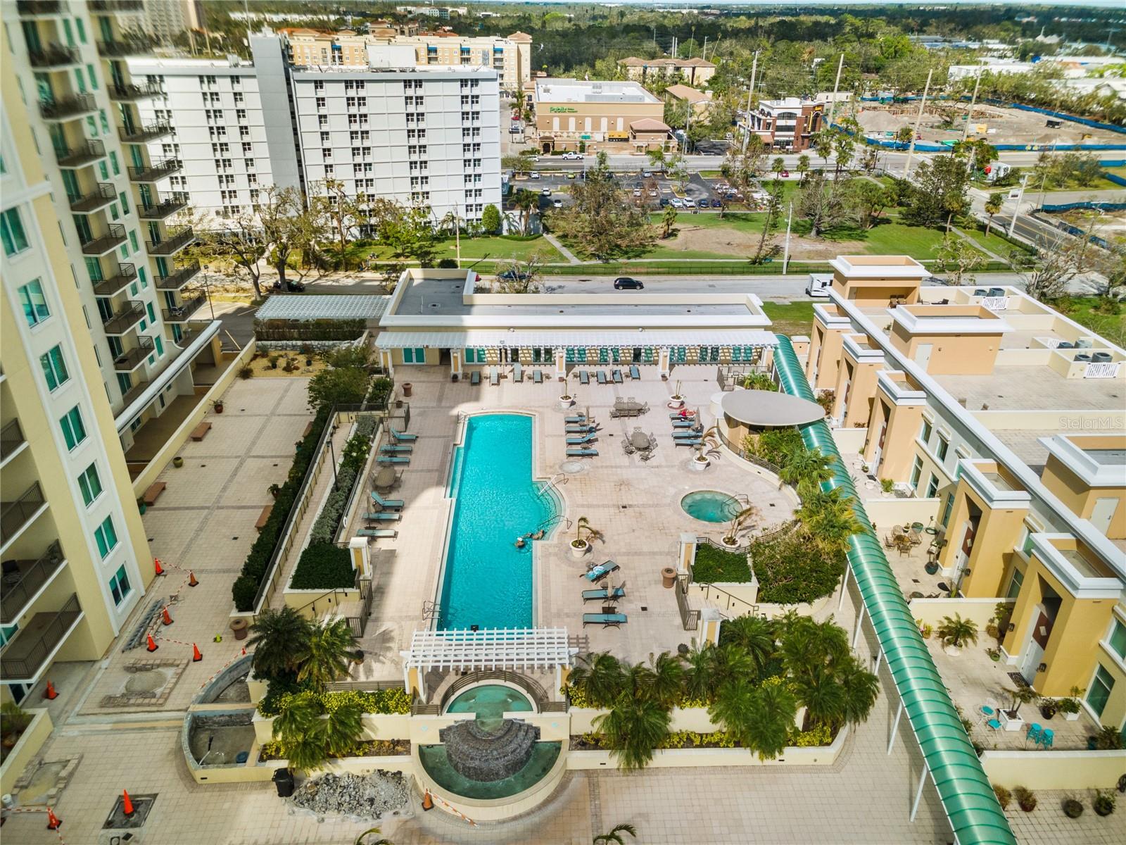 800 N TAMIAMI TRAIL 321A