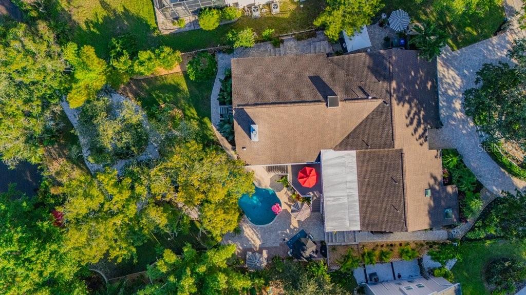 1184 WEYBRIDGE LANE