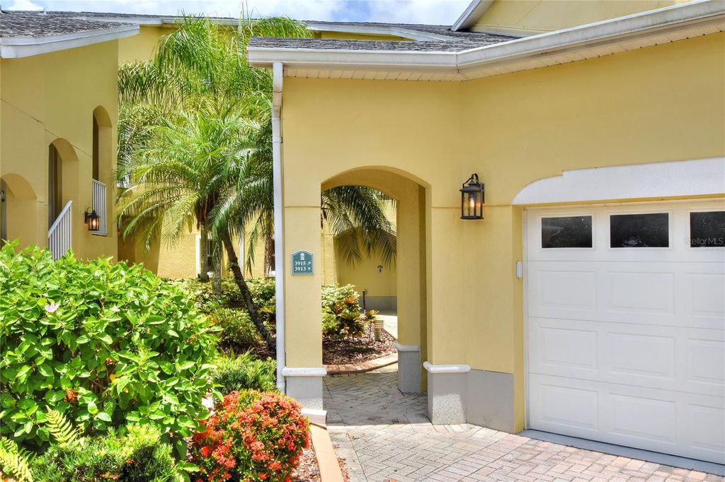 Photo of 3913 Serenade Lane #4, Lakeland, FL 33811 (MLS # L4954498)