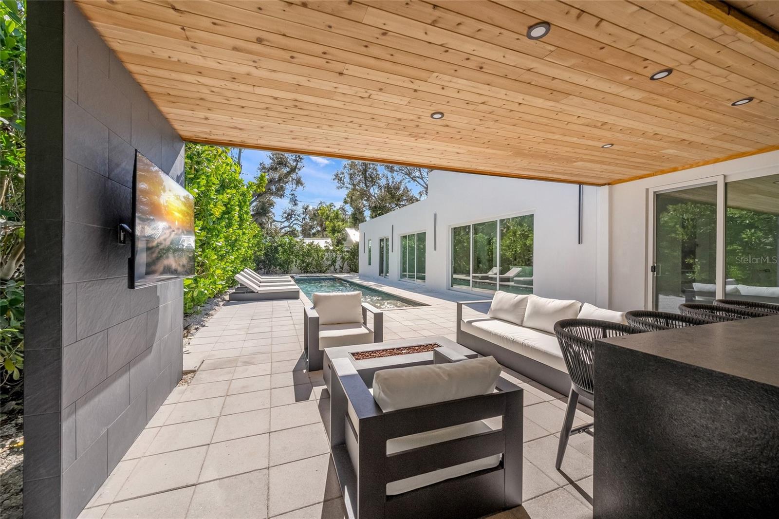 0079 - DESOTO TERRACE - Residential Lease