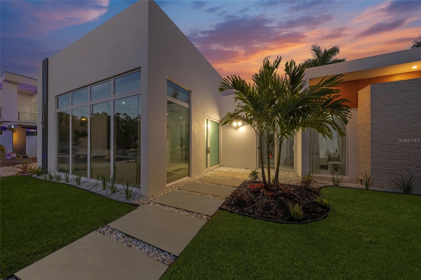 0079 - DESOTO TERRACE - Residential Lease