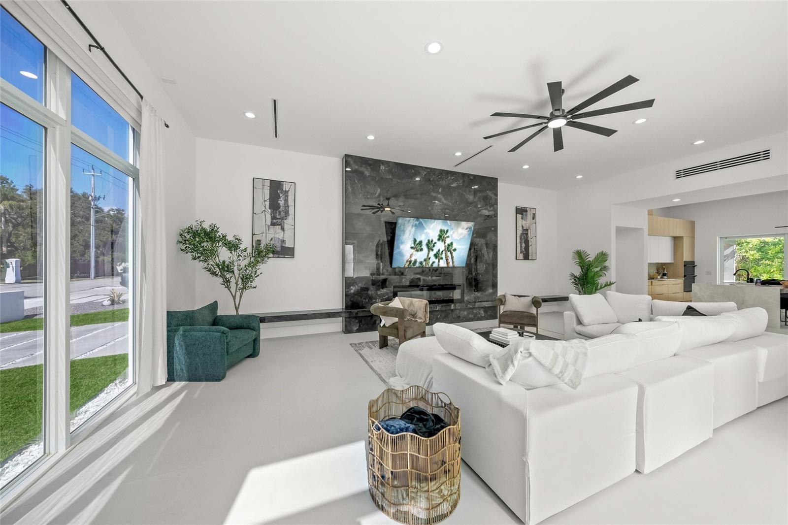 0079 - DESOTO TERRACE - Residential Lease