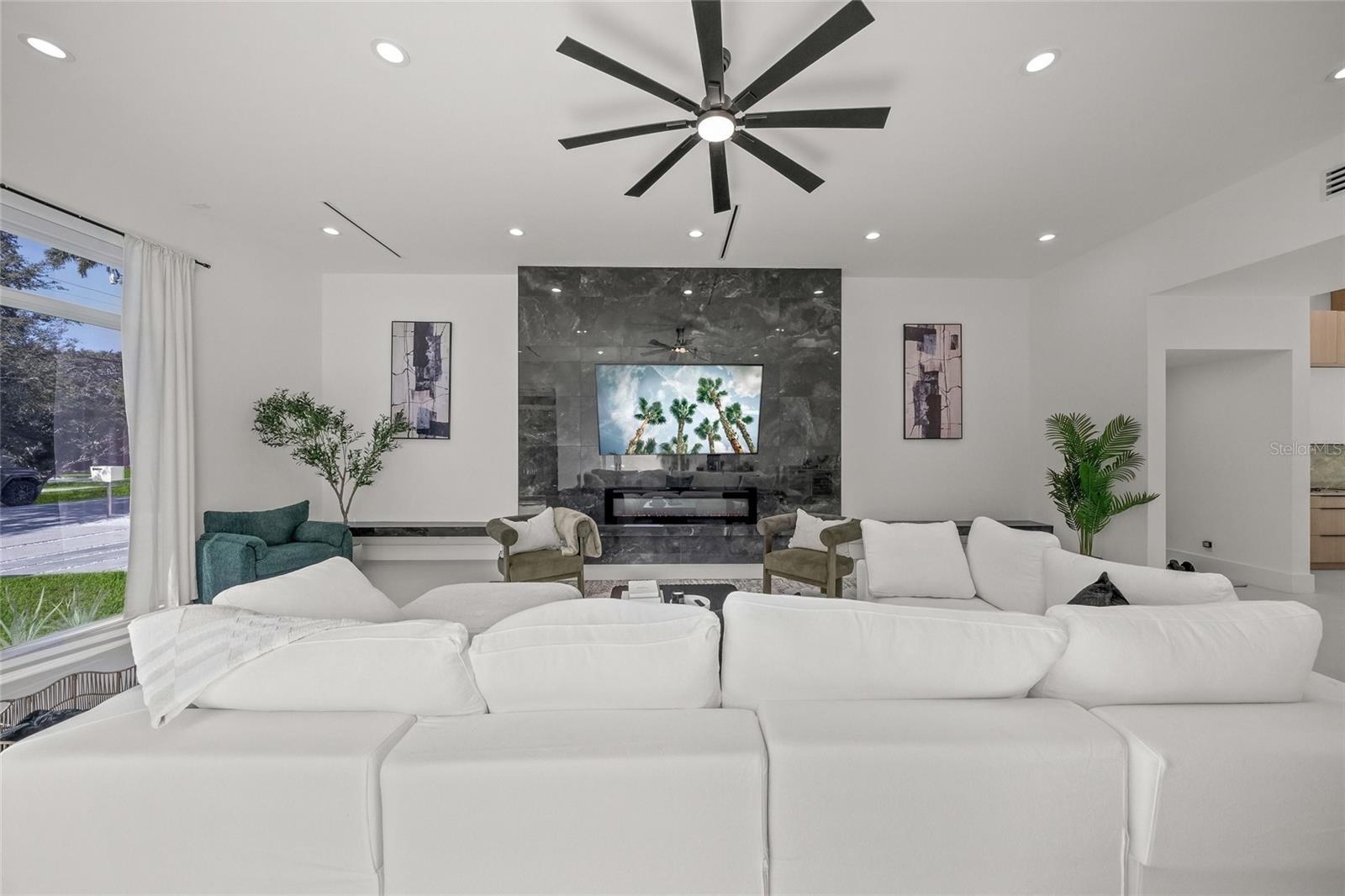 0079 - DESOTO TERRACE - Residential Lease