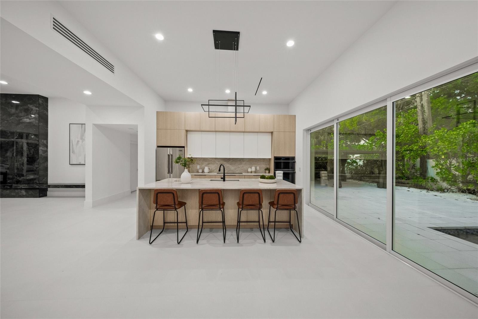 0079 - DESOTO TERRACE - Residential Lease