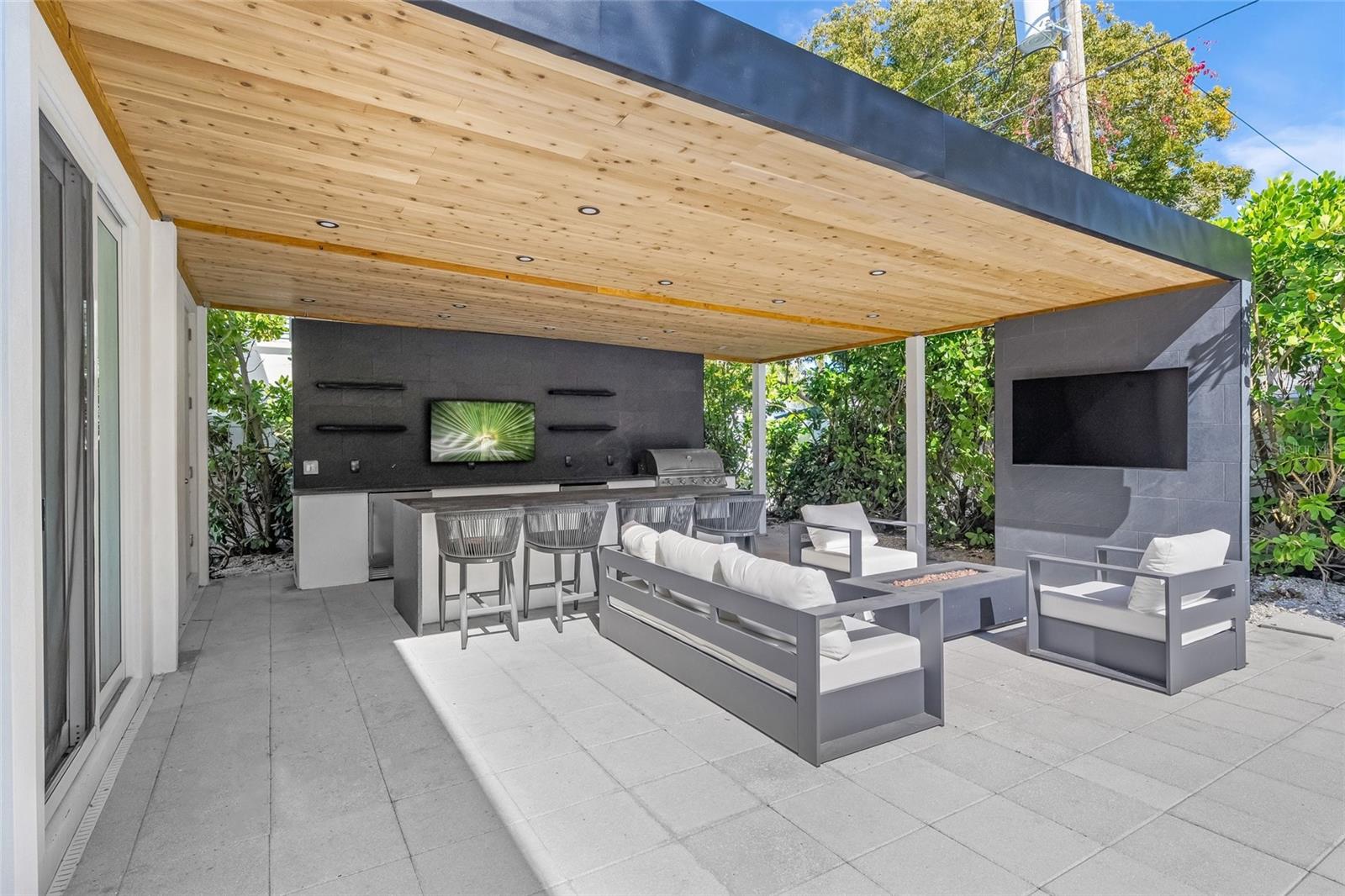 0079 - DESOTO TERRACE - Residential Lease