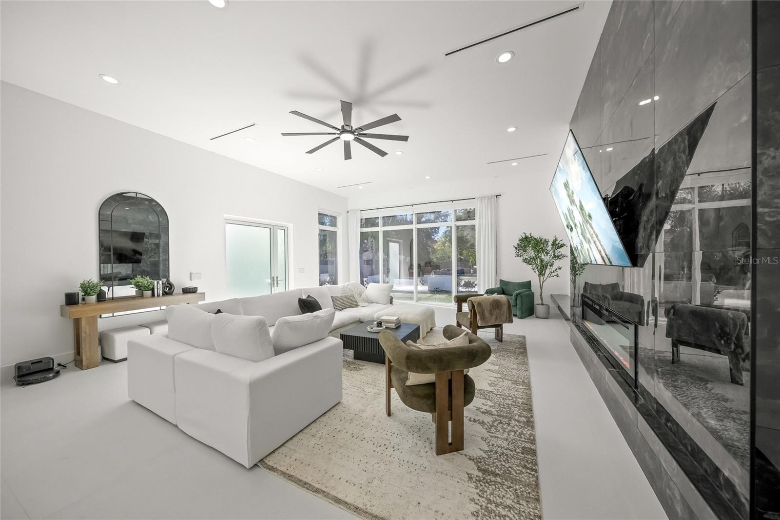 0079 - DESOTO TERRACE - Residential Lease