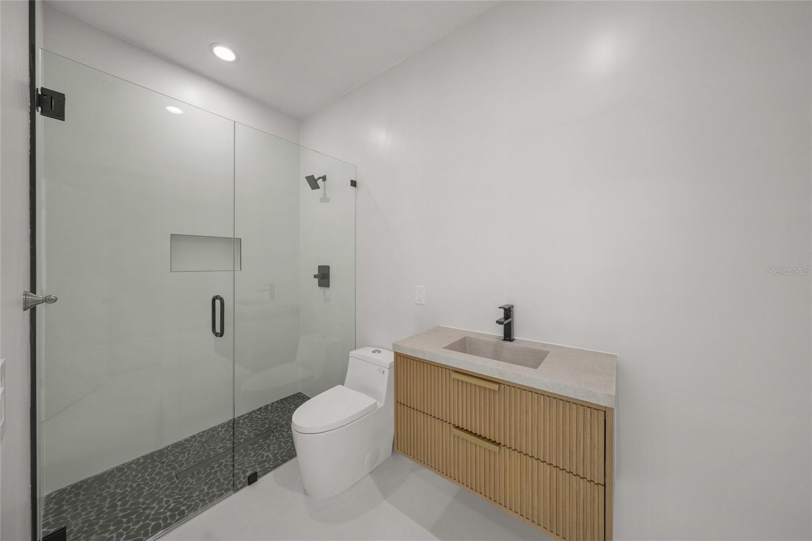 0079 - DESOTO TERRACE - Residential Lease