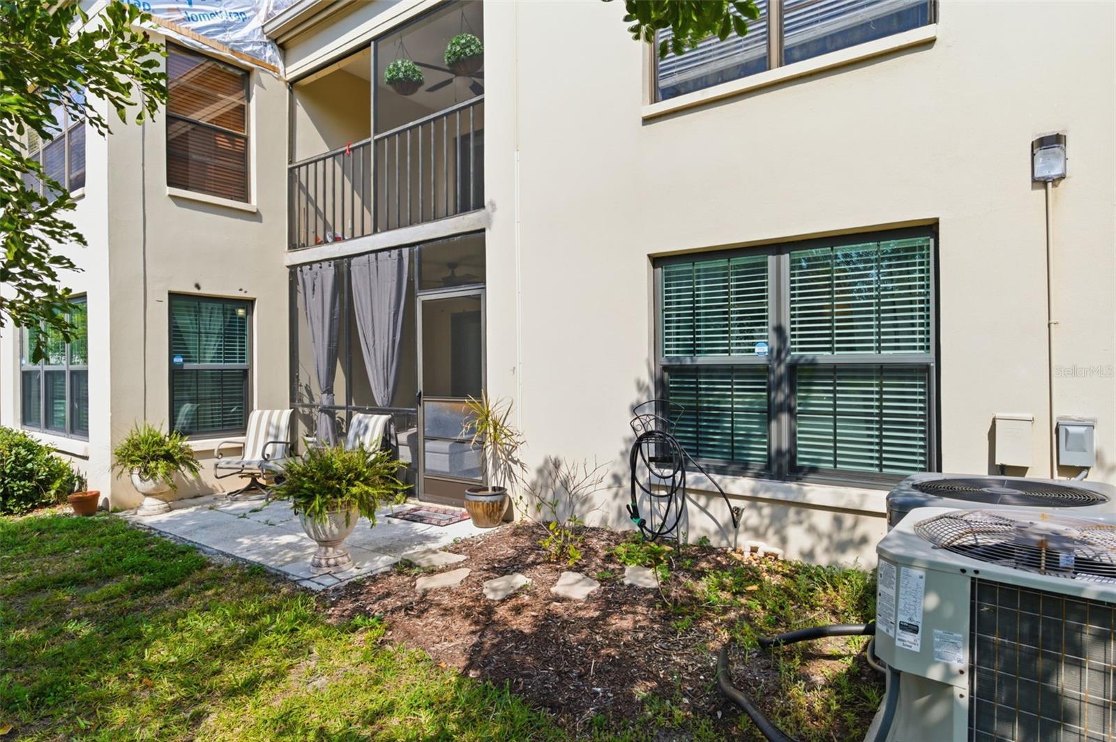 BORDEAUX VILLAGE - Residential