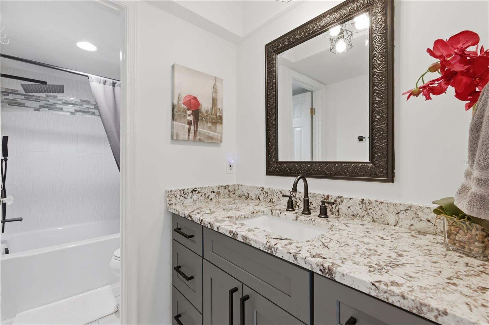 BORDEAUX VILLAGE - Residential