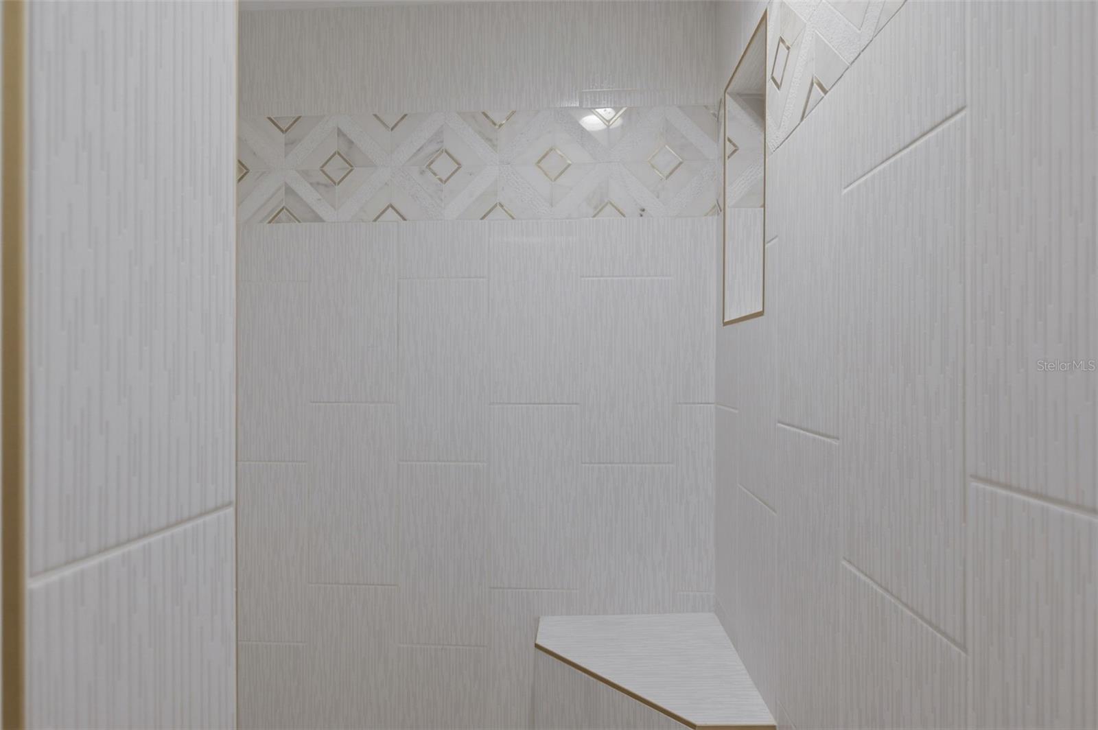 BORDEAUX VILLAGE - Residential