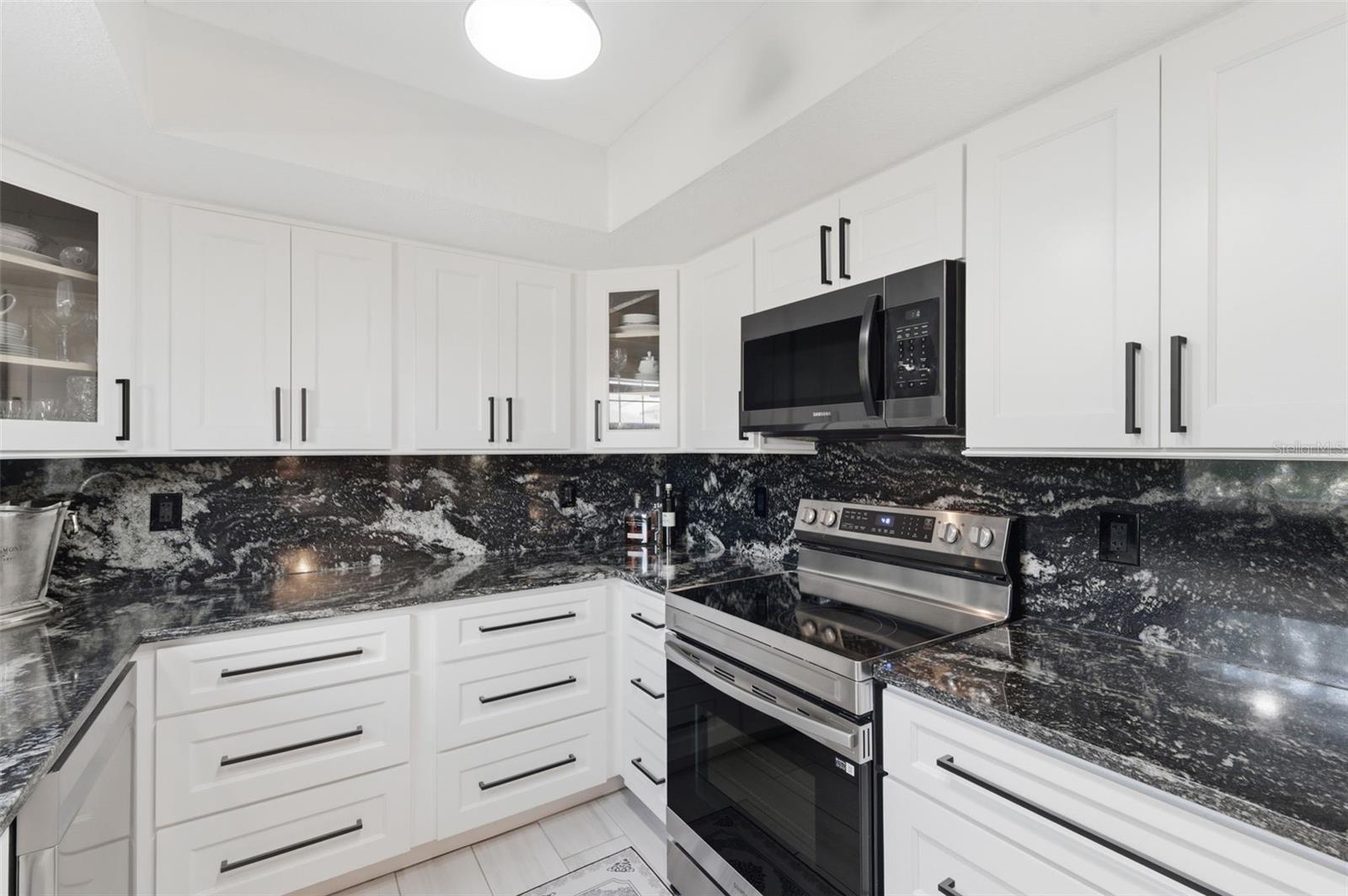 BORDEAUX VILLAGE - Residential