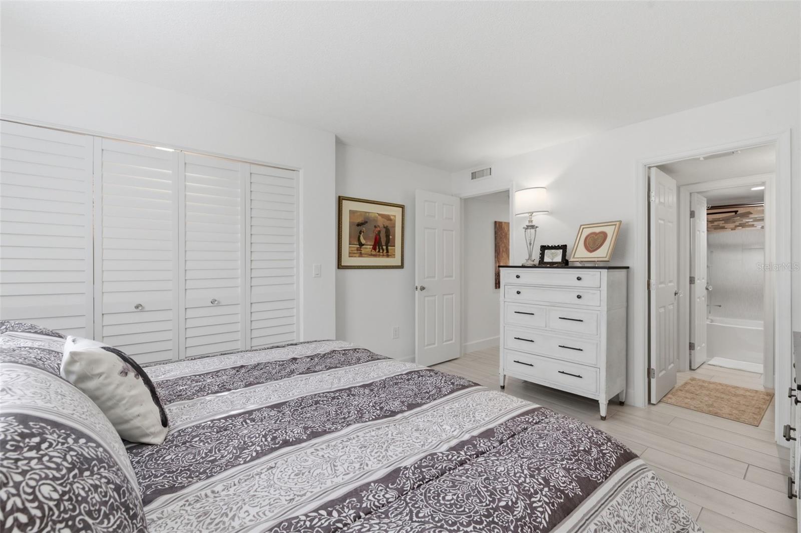 BORDEAUX VILLAGE - Residential