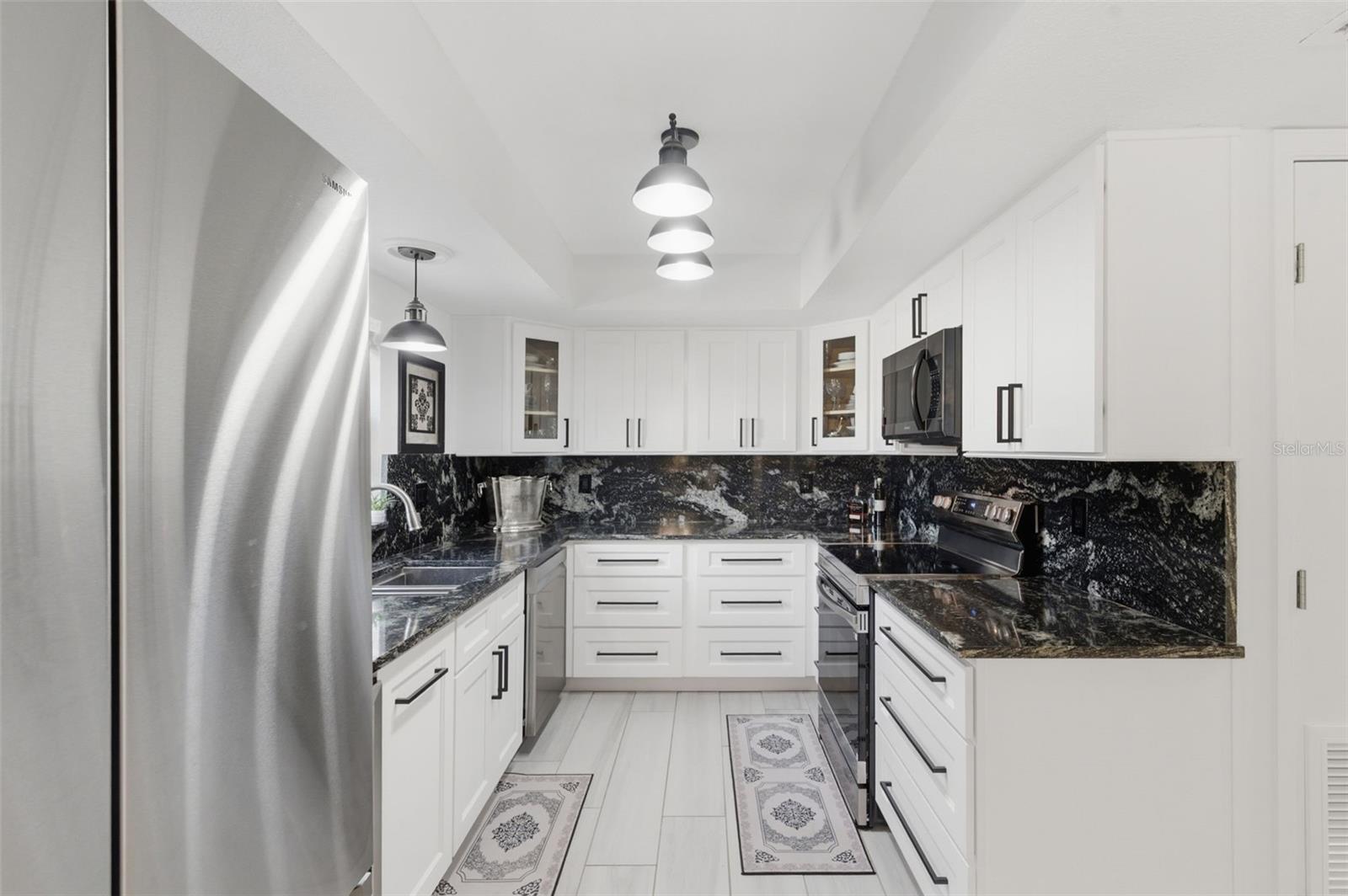 BORDEAUX VILLAGE - Residential