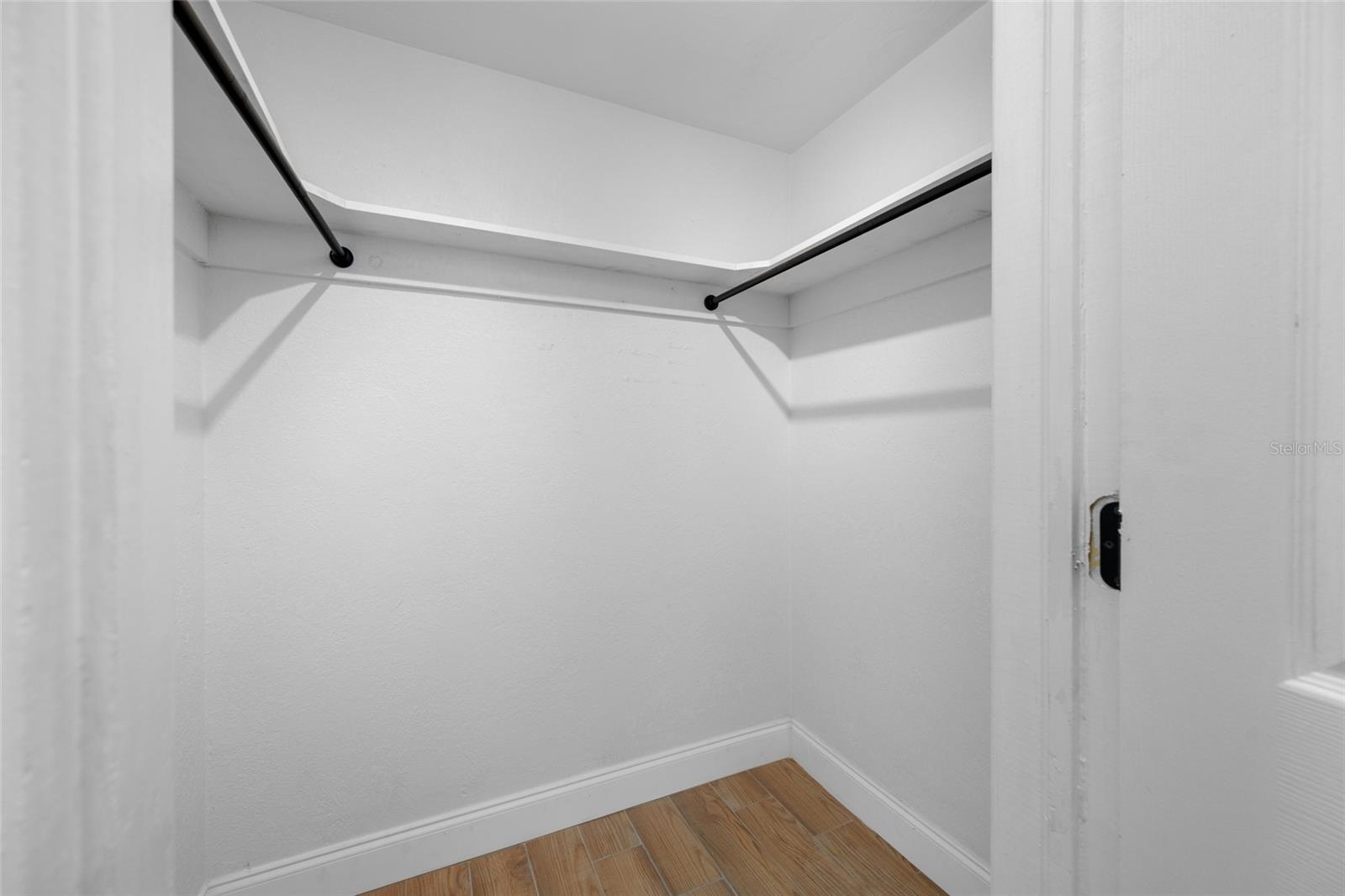 GLENWOOD PARK - Residential