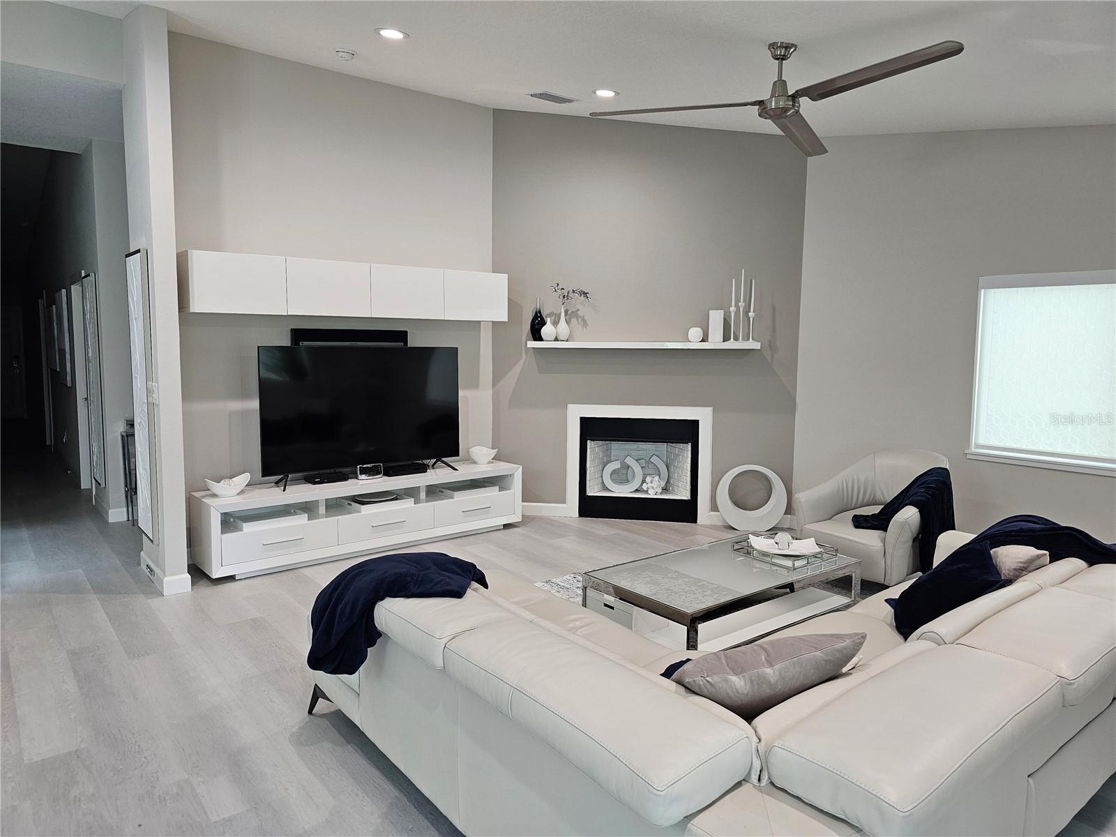 TURNBERRY WOODS AT CONQUISTADOR SEC 3 - Residential Lease