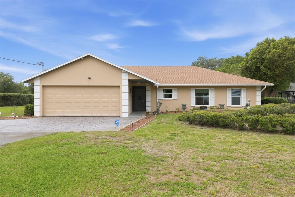Photo of 2425 Hawk Griffin Road, Plant City, FL 33565 (MLS # O6398587)